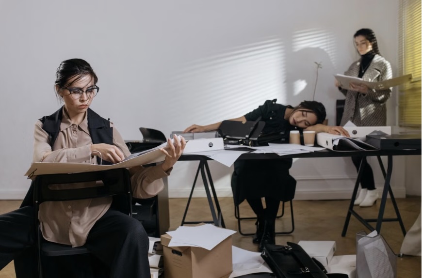 How Families Are Turning Overwork Deaths Into Court Cases